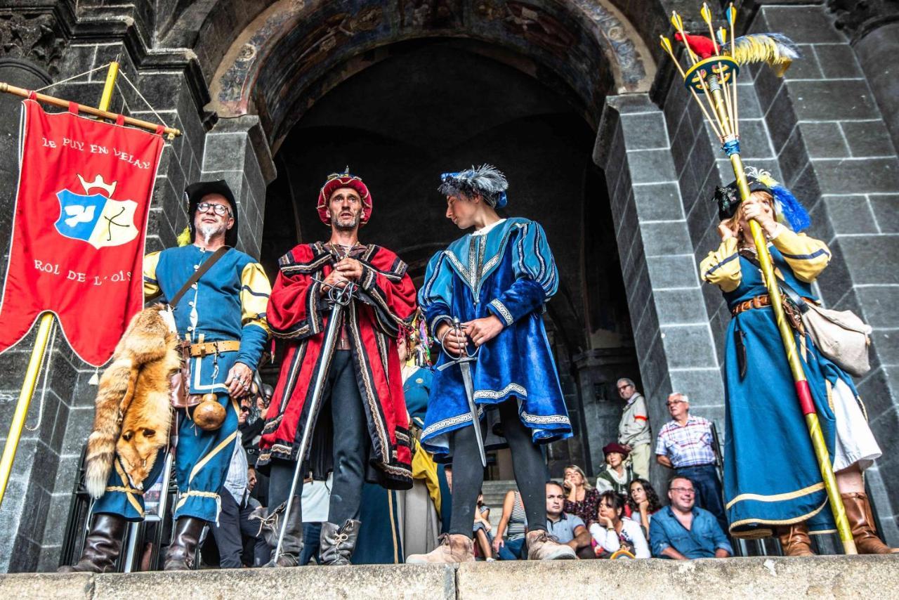 Les Apparts Du Vignal De Cheyrac ポリニャック  エクステリア 写真